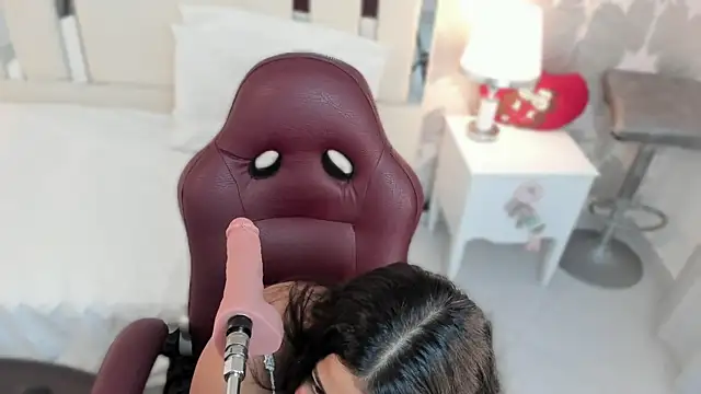 Miliaangeles online show from December 17, 9:26 am