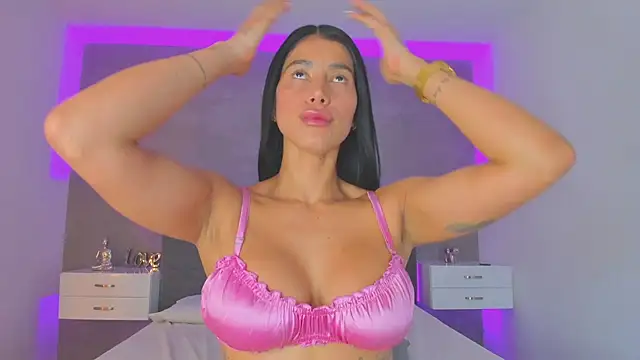 Snapshot of jasminehill_ chatting on February 25, 3:38 pm jasminehill  online show from February 25, 3:38 pm