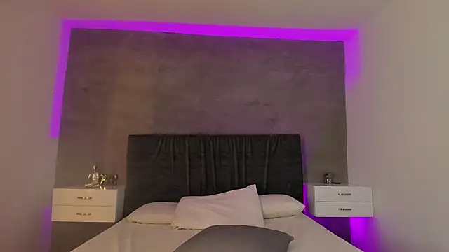 Snapshot of jasminehill_ chatting on March 13, 5:07 pm jasminehill  online show from March 13, 5:07 pm