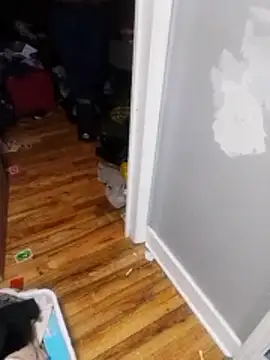 LunaWolfie143 online show from February 18, 8:27 pm