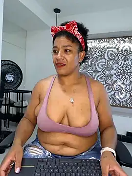 Selket11 online show from January 3, 5:10 pm