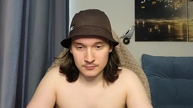 MoreRealAlex online show from May 6, 1:49 pm