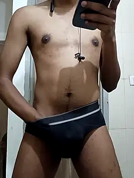 Snapshot of JerryJerome01 chatting on November 21, 11:42 am JerryJerome01 online show from November 21, 11:42 am