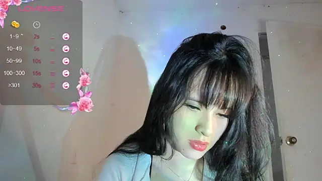 Snapshot of lolacute69 chatting on October 11, 3:17 am lolacute69 online show from October 11, 3:17 am