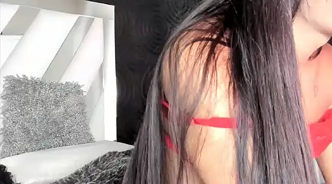 ambermartin  online show from January 25, 1:21 am