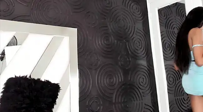 ambermartin  online show from January 25, 10:50 pm