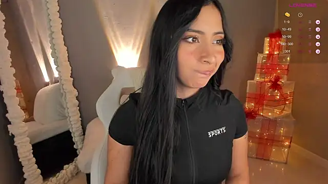 amber curly online show from December 13, 9:20 pm