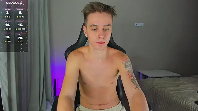 TaisonBrownX online show from February 13, 7:21 pm