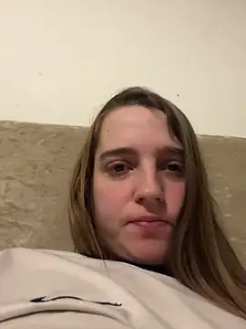 Snapshot of EvieRoseex chatting on March 7, 10:32 pm EvieRoseex online show from March 7, 10:32 pm