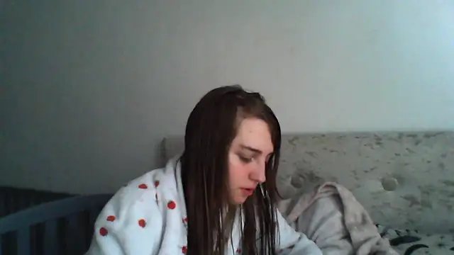 Snapshot of EvieRoseex chatting on April 4, 3:09 pm EvieRoseex online show from April 4, 3:09 pm