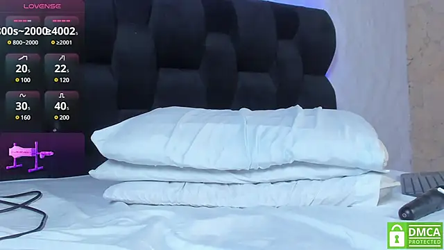 Snapshot of Eris_Rose chatting on February 5, 8:04 pm Eris Rose online show from February 5, 8:04 pm