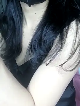Snapshot of _Linez_ chatting on March 14, 5:13 pm Linez online show from March 14, 5:13 pm
