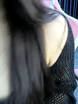 Snapshot of _Linez_ chatting on September 21, 5:58 pm  Linez  online show from September 21, 5:58 pm