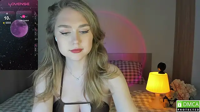 TheVanessaMaes online show from March 6, 10:47 pm