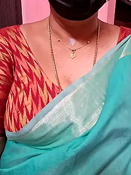 Snapshot of ananya956 chatting on October 25, 1:18 pm ananya956 online show from October 25, 1:18 pm