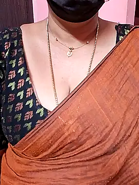 Snapshot of ananya956 chatting on October 28, 11:07 pm ananya956 online show from October 28, 11:07 pm