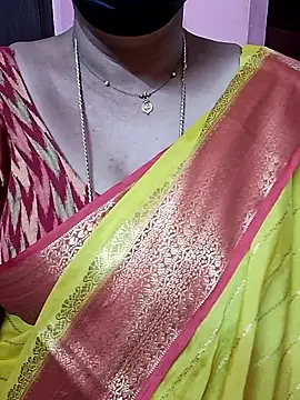 Snapshot of ananya956 chatting on November 4, 12:37 pm ananya956 online show from November 4, 12:37 pm