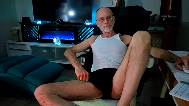 Towndude123 online show from April 23, 6:25 am