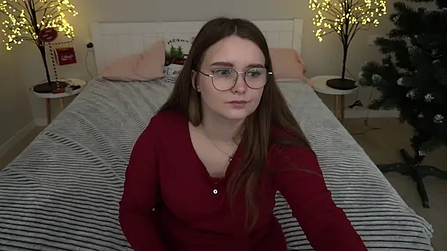 MagicPeachh  online show from December 23, 7:28 am