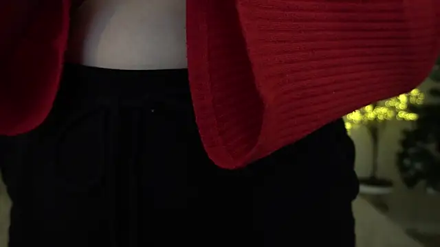 MagicPeachh  online show from January 9, 4:49 pm