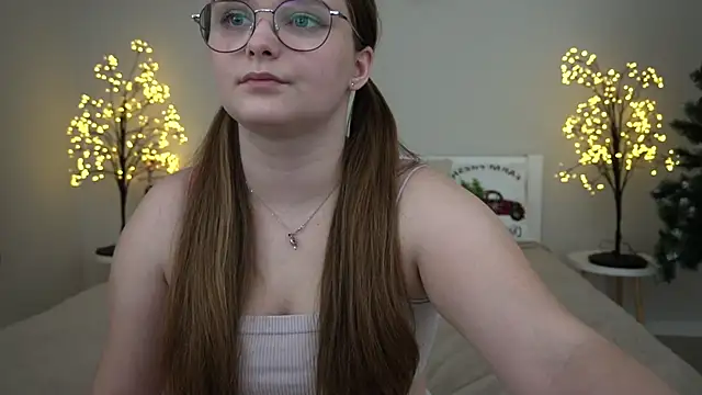 MagicPeachh  online show from January 22, 1:53 pm