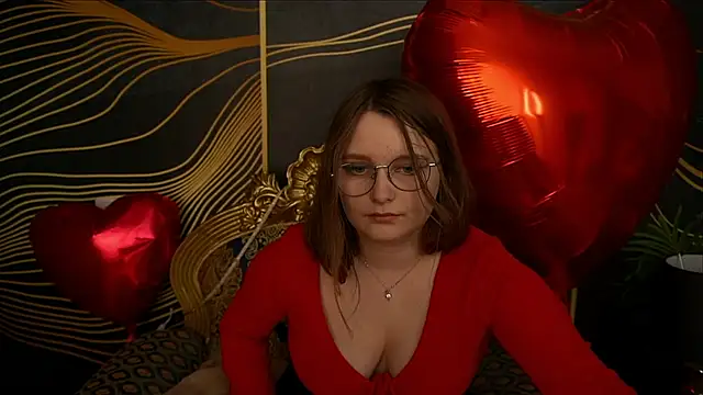 MagicPeachh  online show from February 26, 2:14 pm