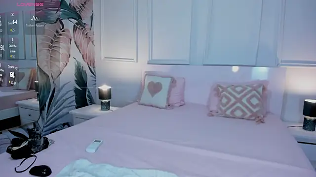 Ramona Flower online show from November 23, 2:11 am