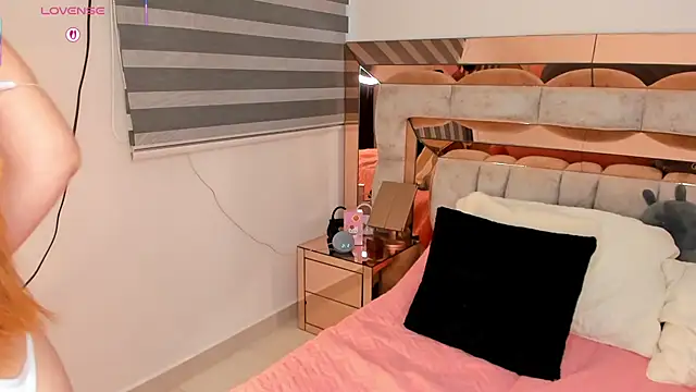 CamiiLovers online show from January 12, 10:15 pm