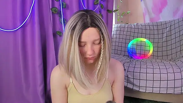 Lexy Lovy online show from September 12, 6:46 am