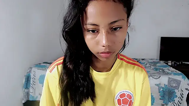 jasmin brunette  online show from November 21, 12:15 pm