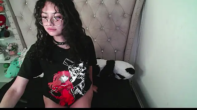 Snapshot of CherieCurl chatting on September 23, 2:42 pm CherieCurl online show from September 23, 2:42 pm