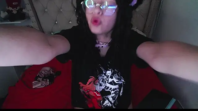 Snapshot of CherieCurl chatting on November 14, 12:48 pm CherieCurl online show from November 14, 12:48 pm