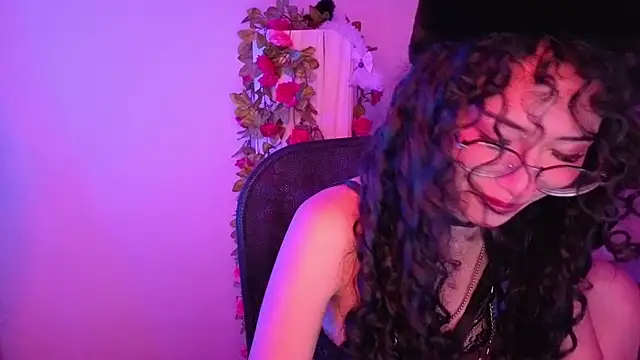 CherieCurl online show from July 3, 2:56 pm