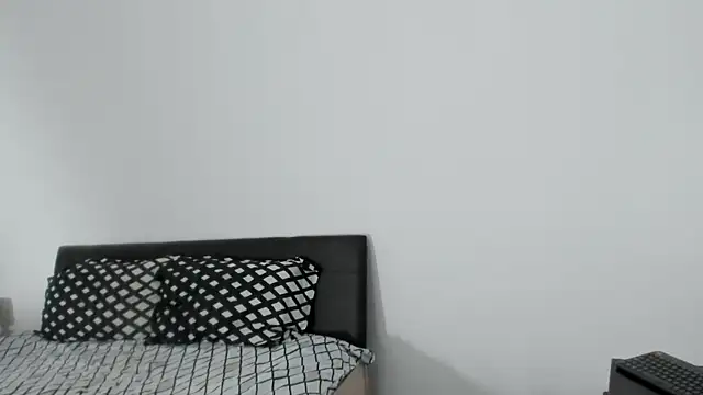 Dyanne18 online show from March 10, 6:12 pm