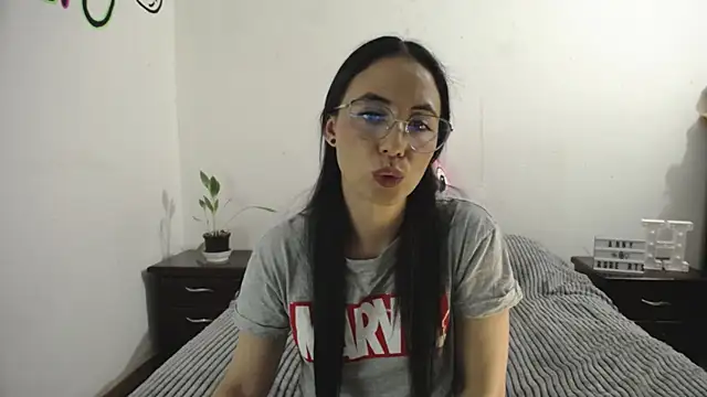 Snapshot of anny_roberts chatting on December 14, 7:57 pm anny roberts online show from December 14, 7:57 pm