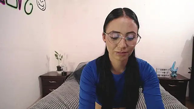 Snapshot of anny_roberts chatting on February 26, 11:15 pm anny roberts online show from February 26, 11:15 pm