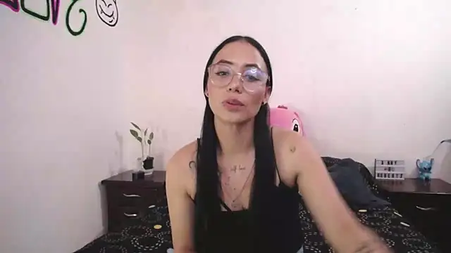 Snapshot of anny_roberts chatting on March 7, 11:16 pm anny roberts online show from March 7, 11:16 pm