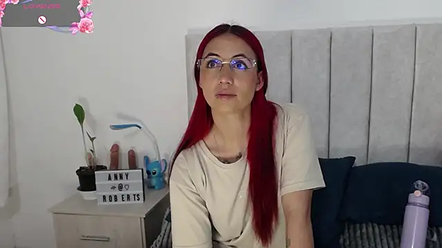 Snapshot of anny_roberts chatting on September 12, 11:48 pm anny roberts online show from September 12, 11:48 pm