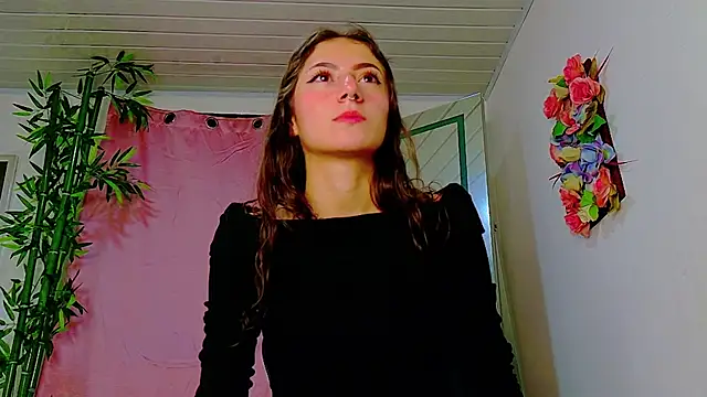 scarlet-jonesx online show from May 15, 11:34 pm