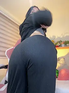 Starliee   online show from November 21, 1:26 am