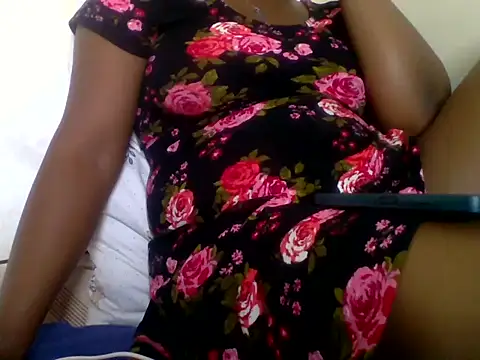 Hot-zeenah online show from November 1, 8:16 am