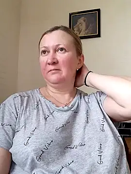 blondyaguar online show from December 21, 8:39 am