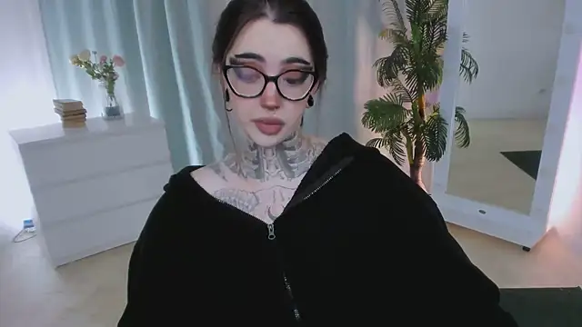 Dixi Pixi  online show from June 18, 5:41 am