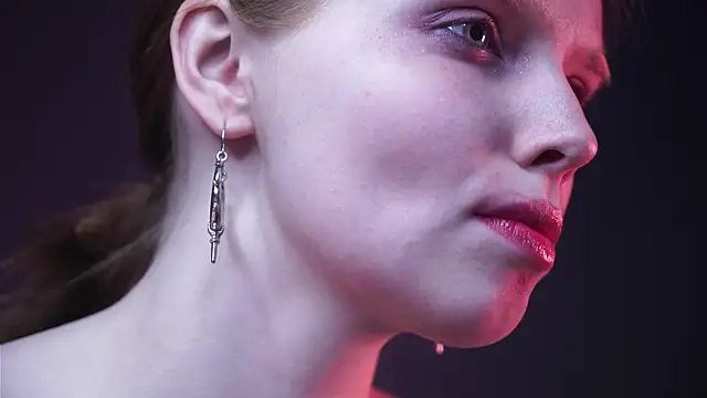 Snapshot of ginger_hugs chatting on February 15, 4:25 am ginger hugs online show from February 15, 4:25 am