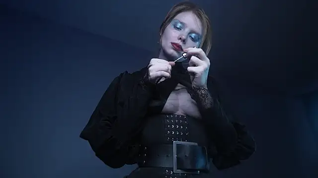 Snapshot of ginger_hugs chatting on March 3, 10:10 pm ginger hugs online show from March 3, 10:10 pm