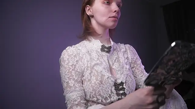 Snapshot of ginger_hugs chatting on October 5, 10:07 pm ginger hugs online show from October 5, 10:07 pm