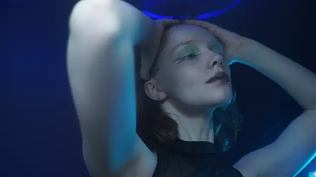 Snapshot of ginger_hugs chatting on October 15, 10:10 pm ginger hugs online show from October 15, 10:10 pm