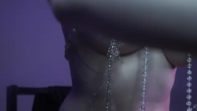 Snapshot of ginger_hugs chatting on October 19, 10:10 pm ginger hugs online show from October 19, 10:10 pm