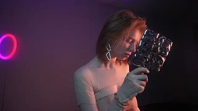 Snapshot of ginger_hugs chatting on October 22, 10:09 pm ginger hugs online show from October 22, 10:09 pm