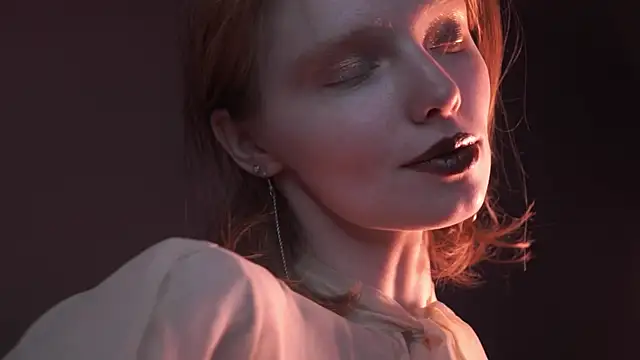 Snapshot of ginger_hugs chatting on October 27, 10:14 pm ginger hugs online show from October 27, 10:14 pm